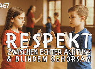 Zwei Kinder stehen sich in respektvoller Deeskalationshaltung gegenüber. 